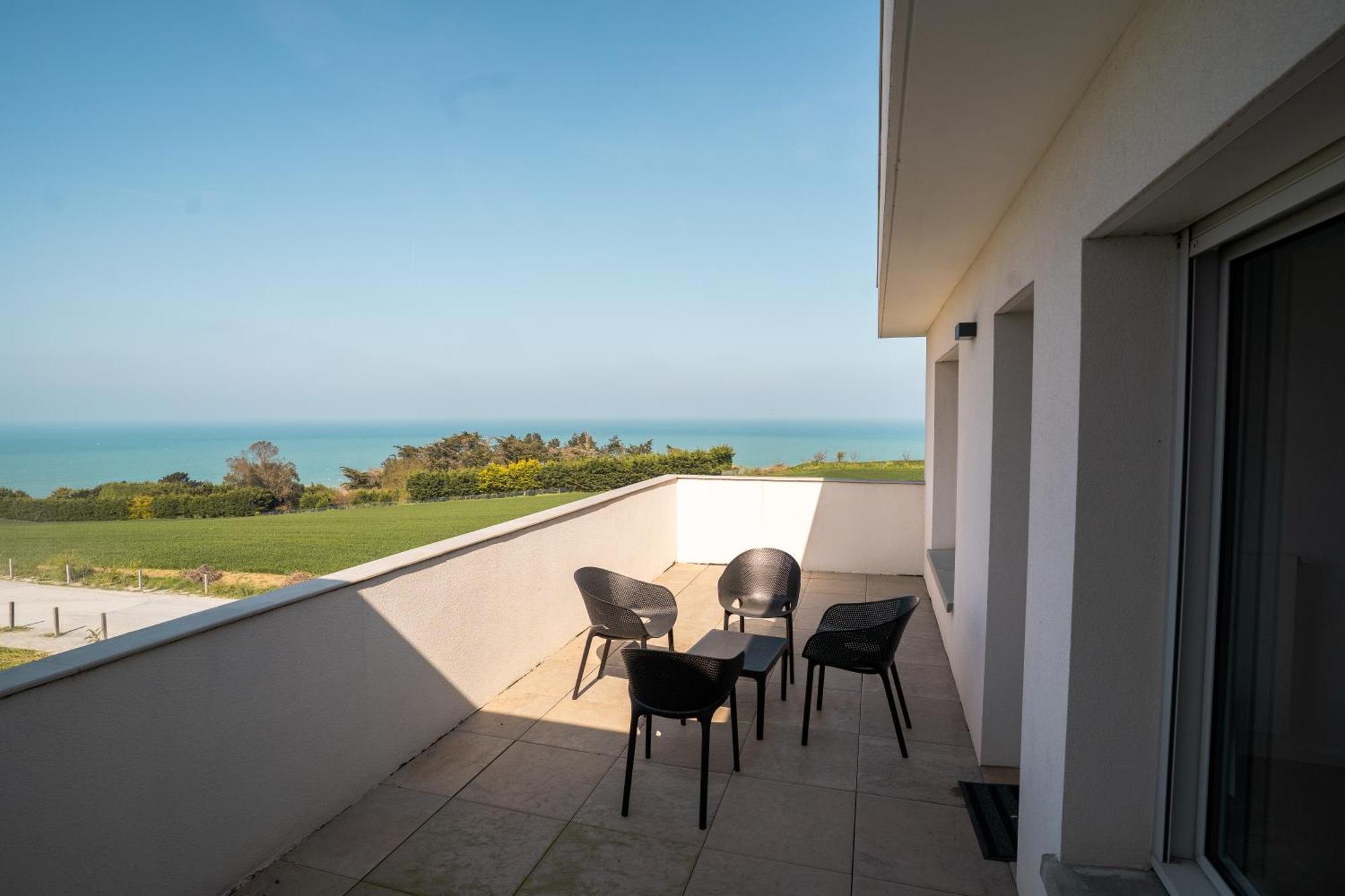 פלרין Hotel Le Manoir Du Roselier מראה חיצוני תמונה