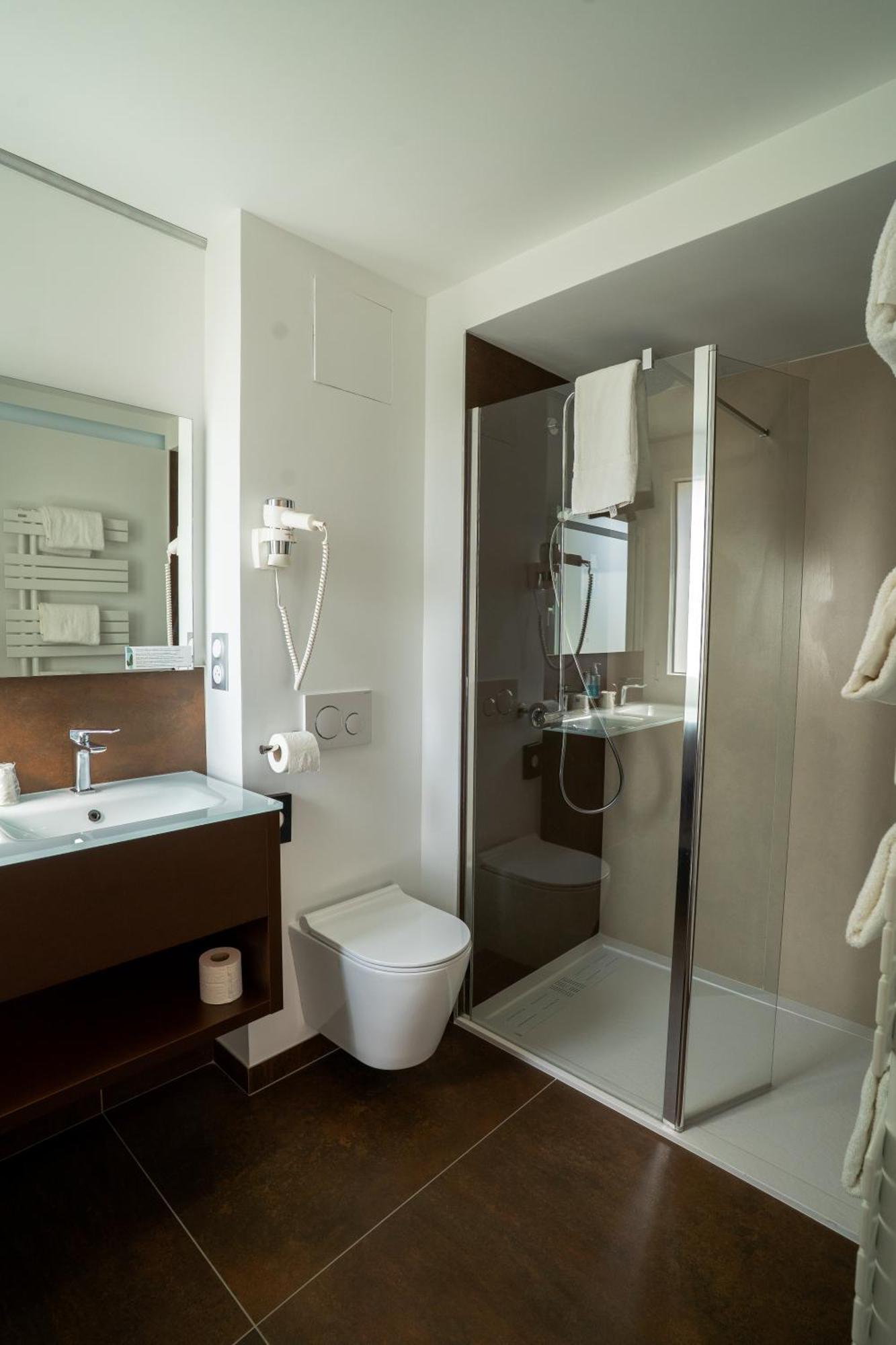 פלרין Hotel Le Manoir Du Roselier מראה חיצוני תמונה